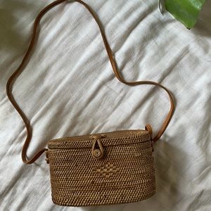 Beachgold Woven Rattan Bag w/ Leather Strap